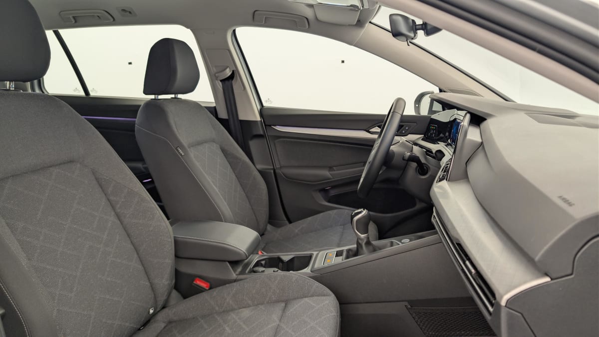 Volkswagen GOLF 8 SW - Image 9