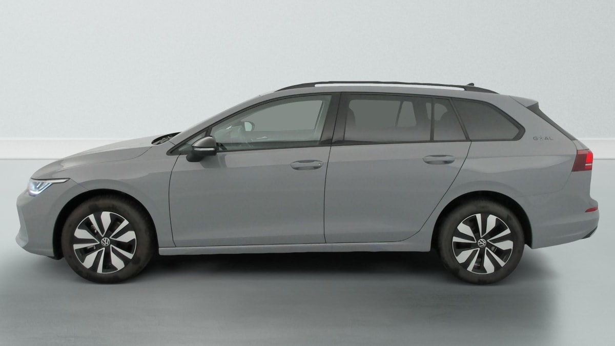 Volkswagen GOLF 8 SW - Image 4