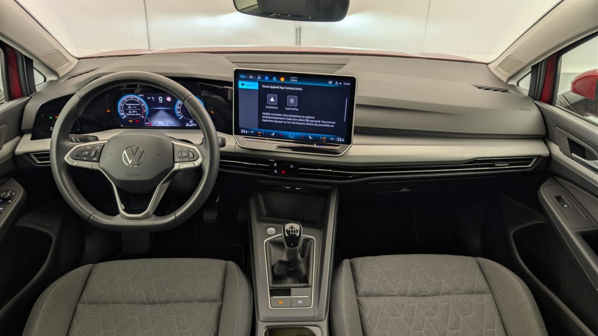 Volkswagen GOLF 8 SW - Image 13