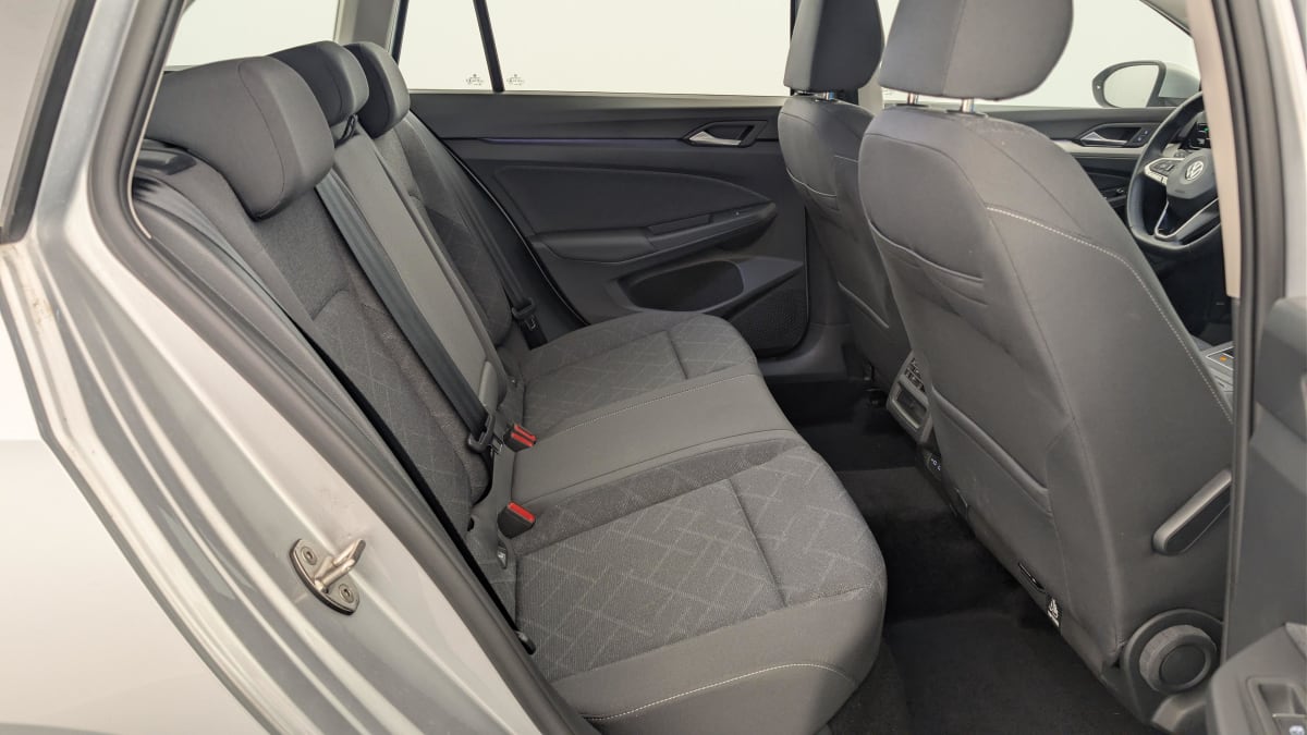 Volkswagen GOLF 8 SW - Image 10