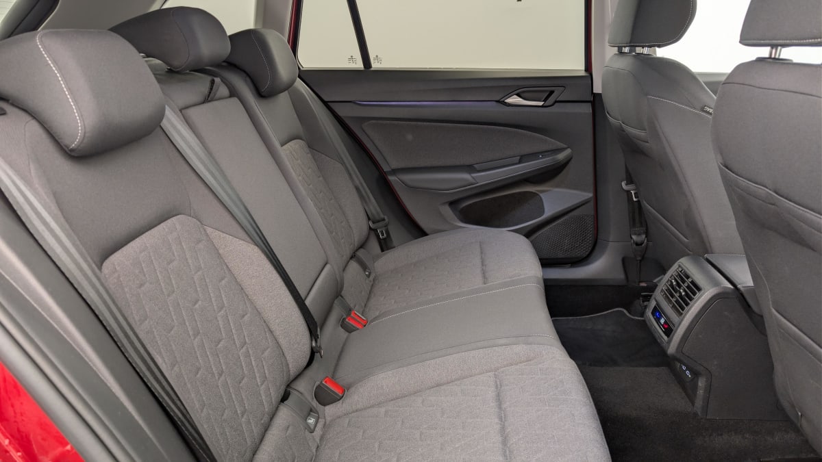 Volkswagen GOLF 8 SW - Image 10