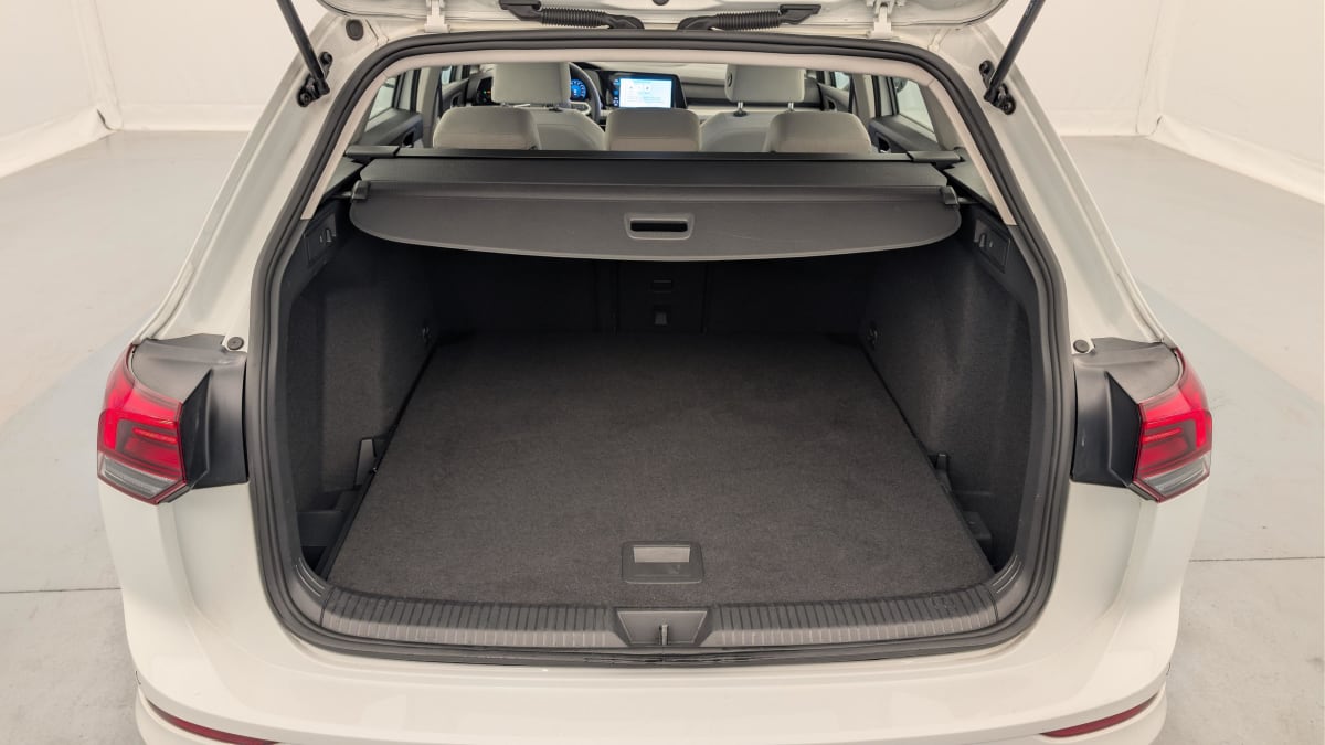 Volkswagen GOLF 8 SW - Image 11