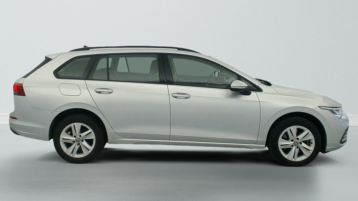 Volkswagen GOLF 8 SW - Image 8
