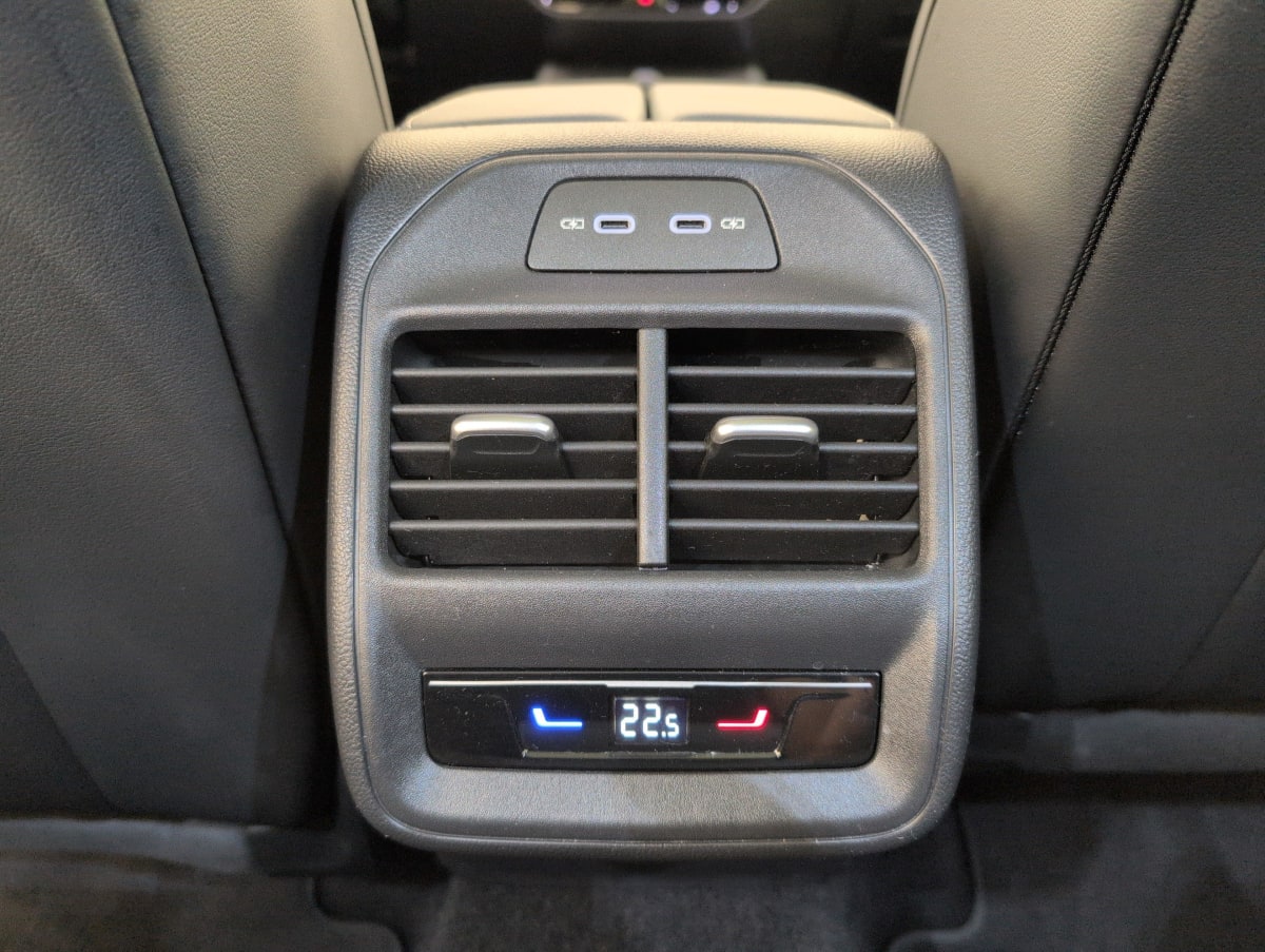 Volkswagen Passat SW - Image 18