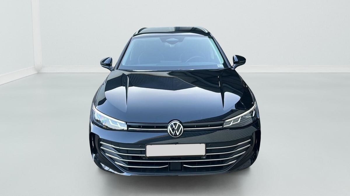 Volkswagen Passat SW - Image 2