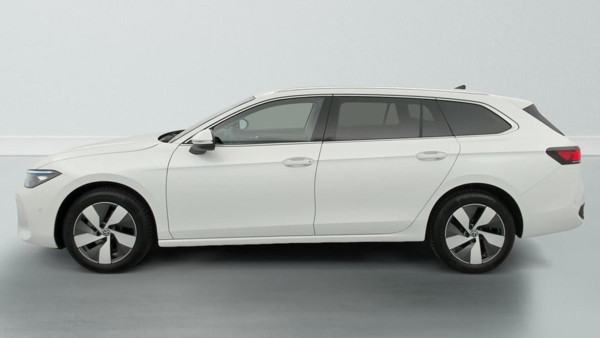 Volkswagen Passat SW - Image 4
