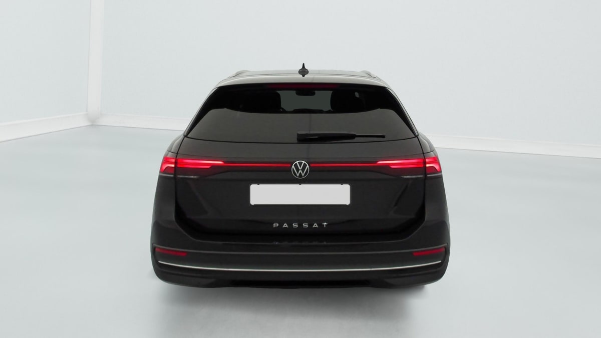 Volkswagen Passat SW - Image 6