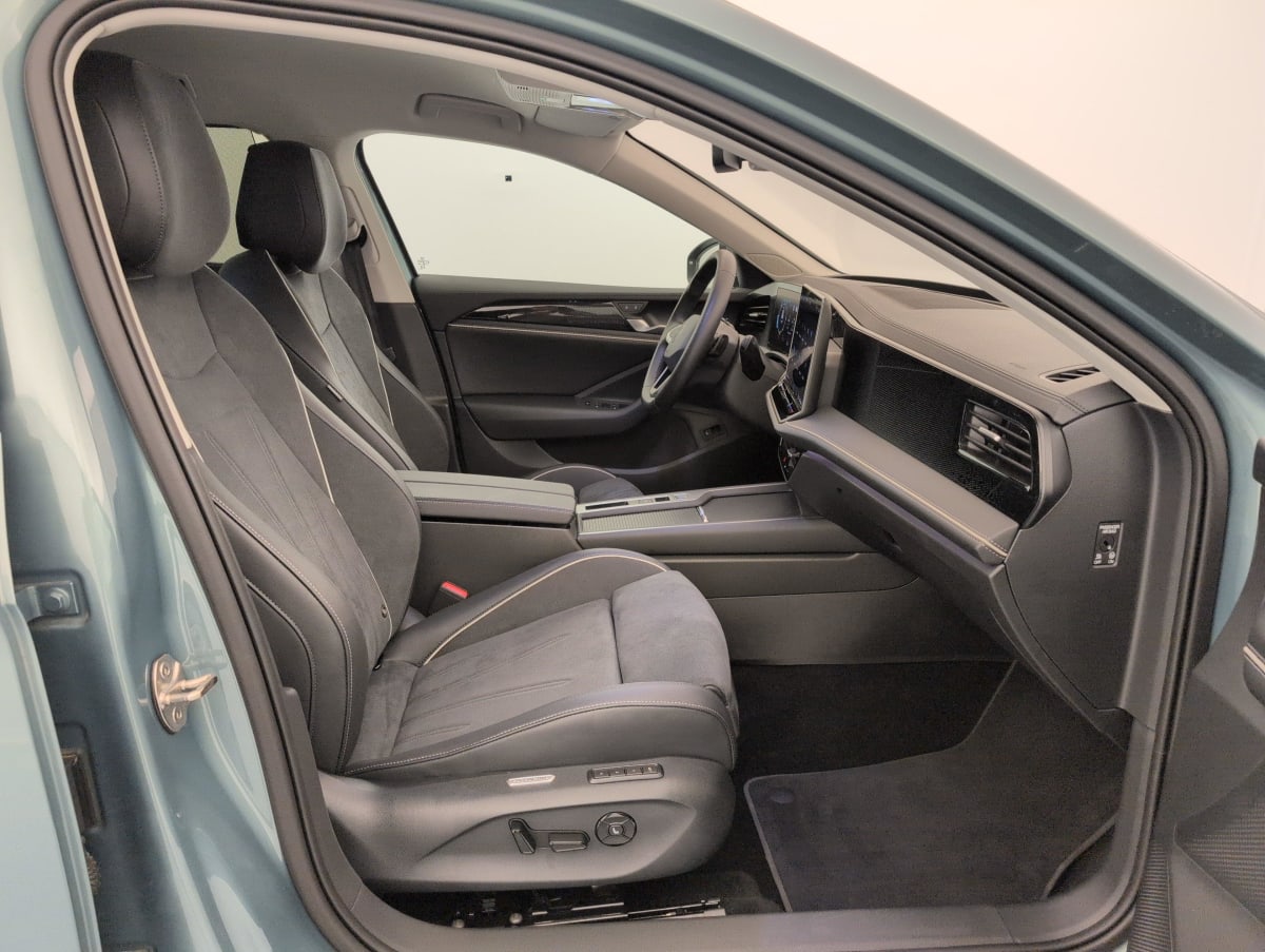 Volkswagen Passat SW - Image 9