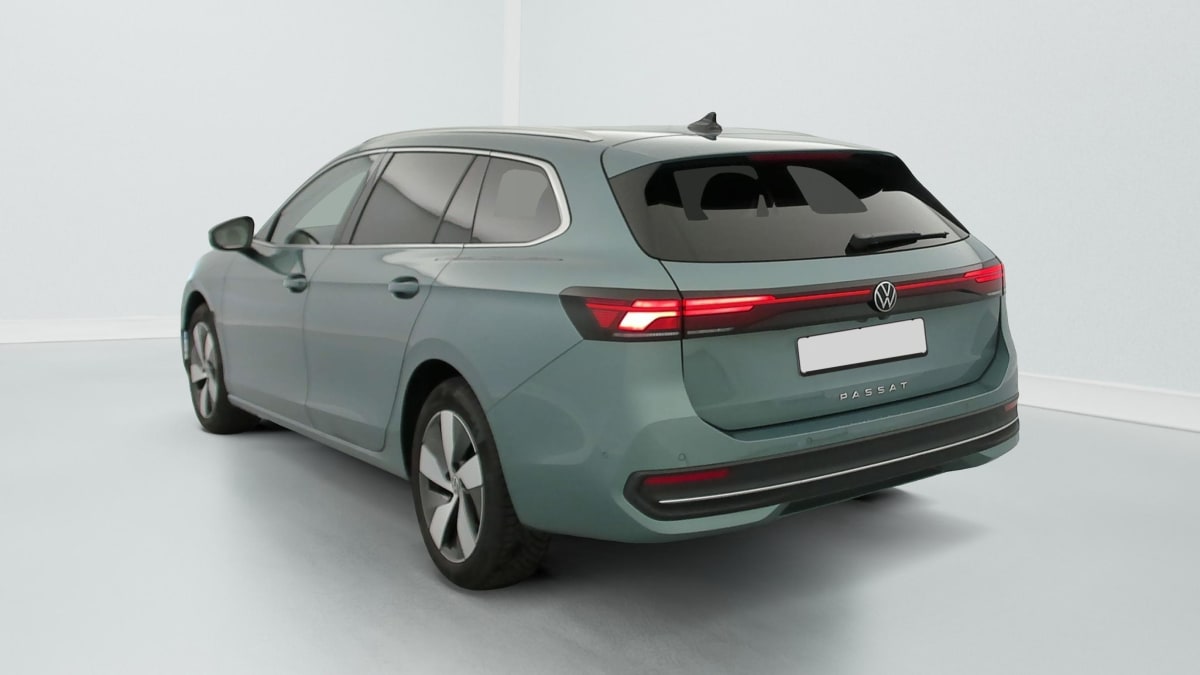 Volkswagen Passat SW - Image 5