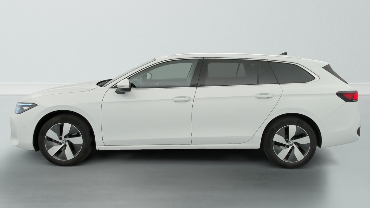 Volkswagen Passat SW - Image 4