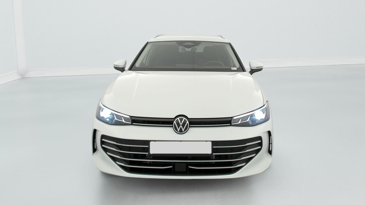 Volkswagen Passat SW - Image 2