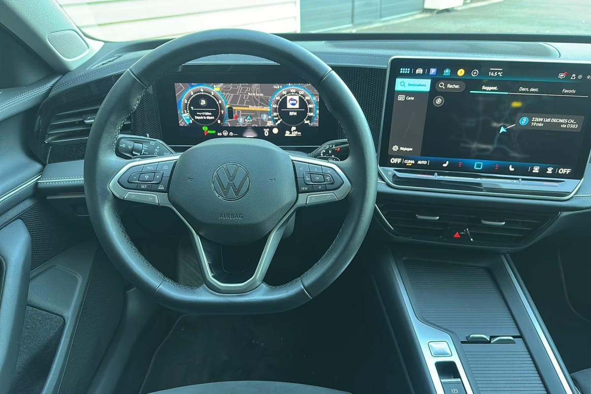 Volkswagen Passat SW - Image 13