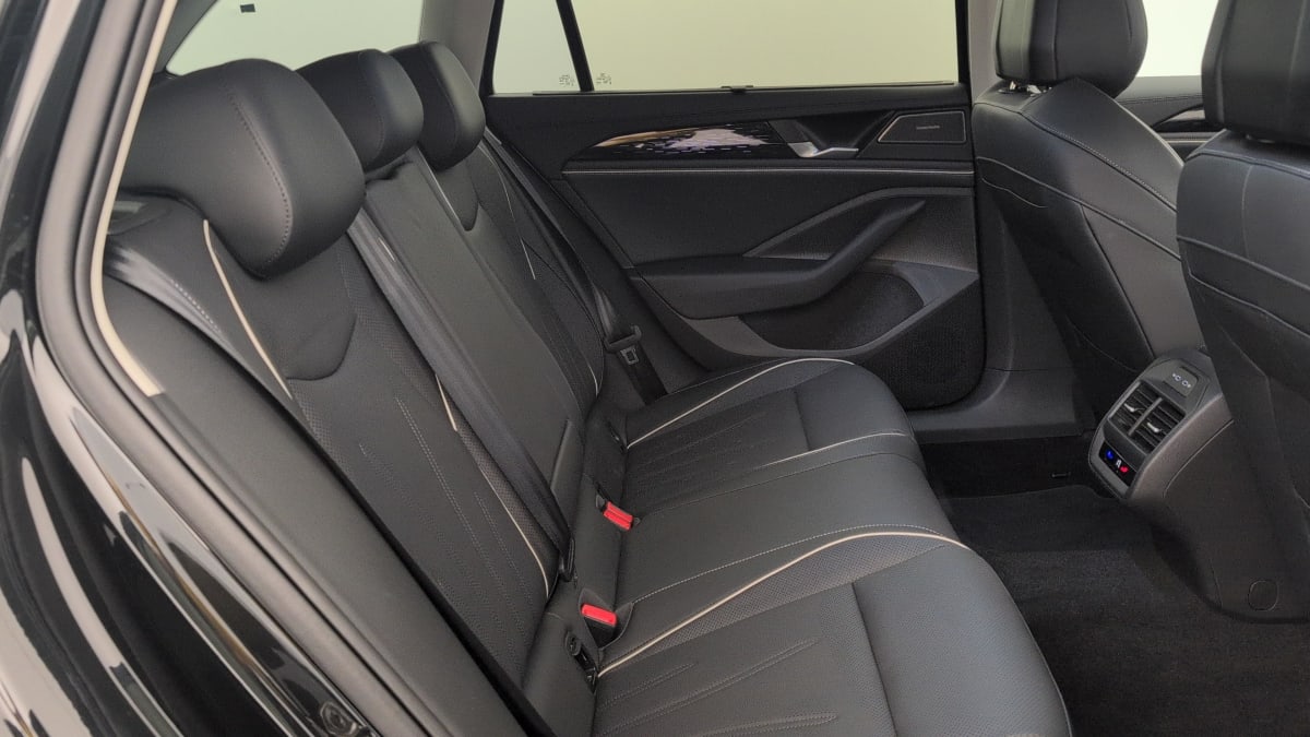VOLKSWAGEN PASSAT 2.0 TDI EVO SCR 122 DSG7 LIFE PLUS