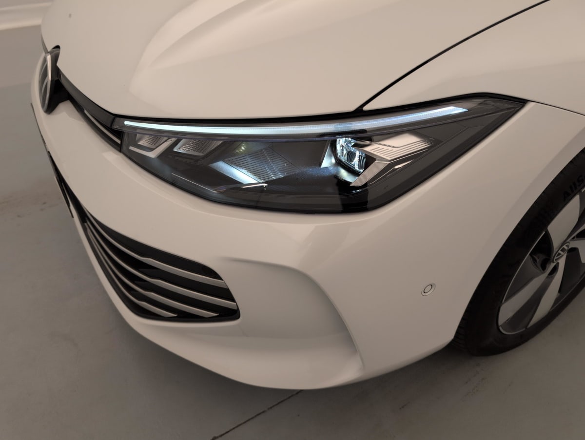 Volkswagen Passat SW - Image 23