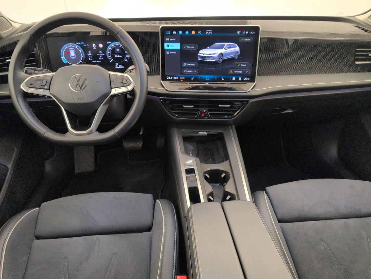 Volkswagen Passat SW - Image 13