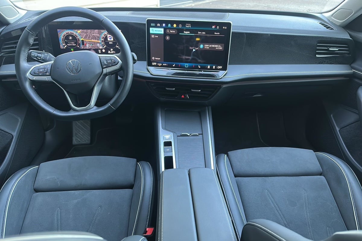 Volkswagen Passat SW - Image 12