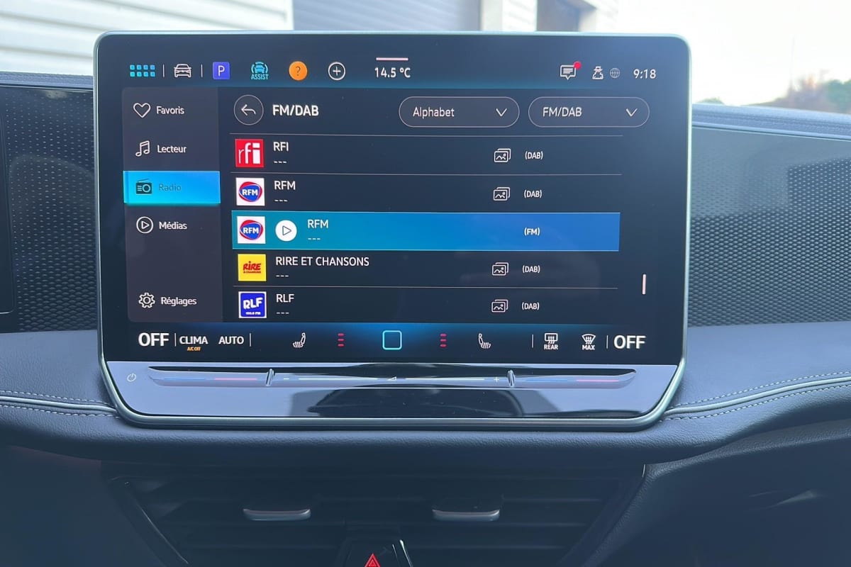 Volkswagen Passat SW - Image 19