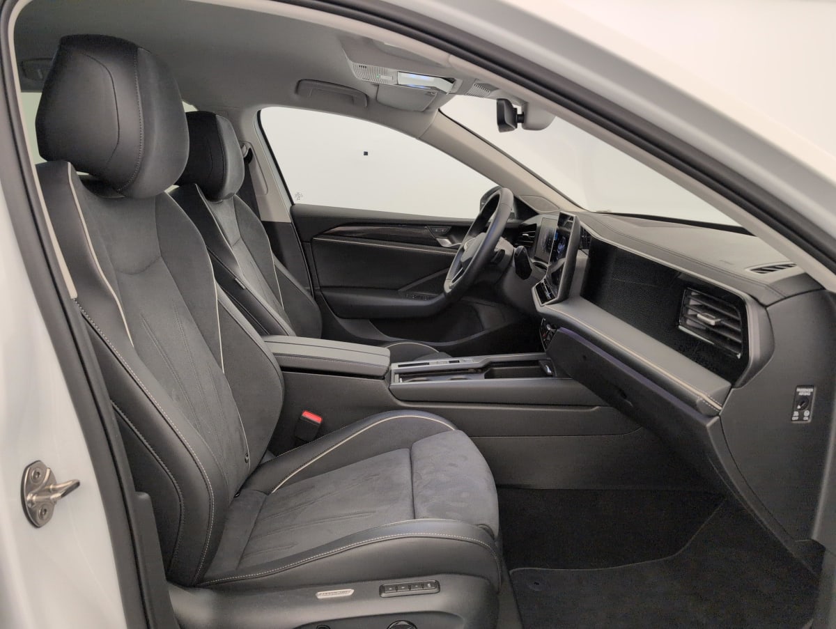 Volkswagen Passat SW - Image 9