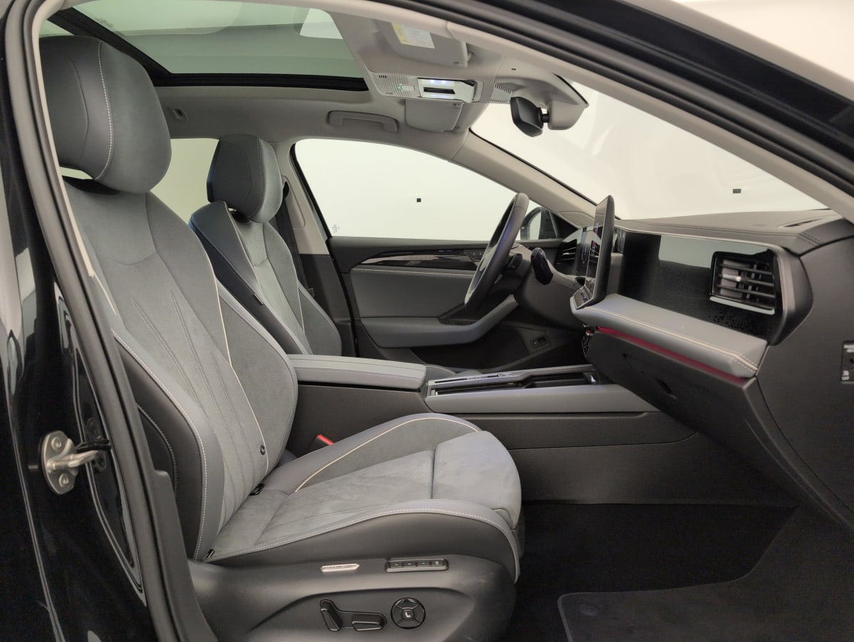 Volkswagen Passat SW - Image 9
