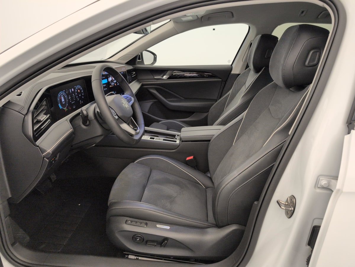 Volkswagen Passat SW - Image 16