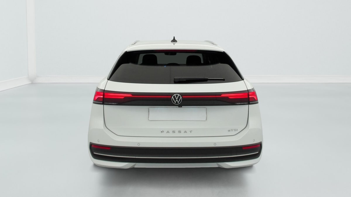 Volkswagen Passat SW - Image 6