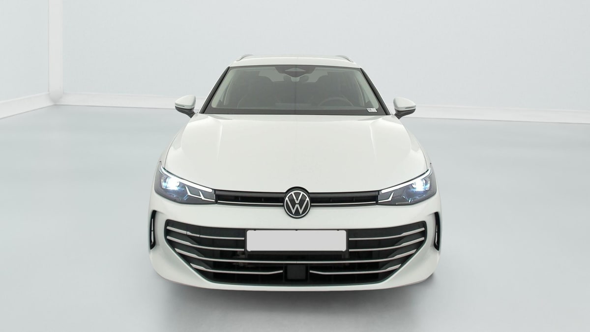 Volkswagen Passat SW - Image 2