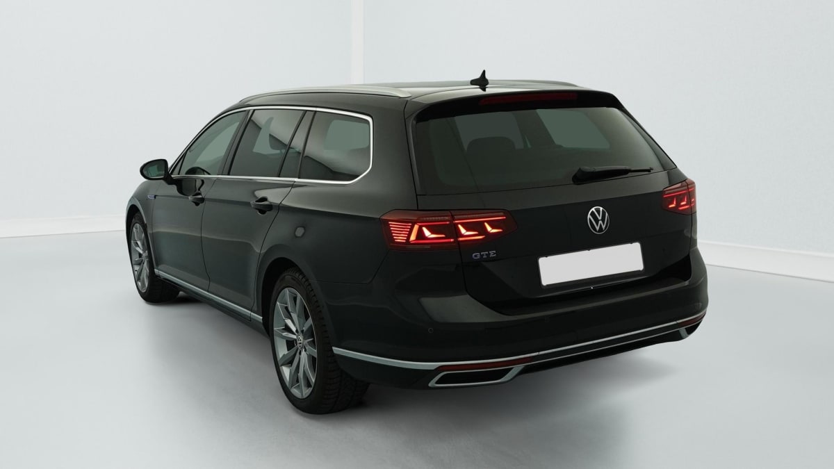 Volkswagen Passat SW - Image 5