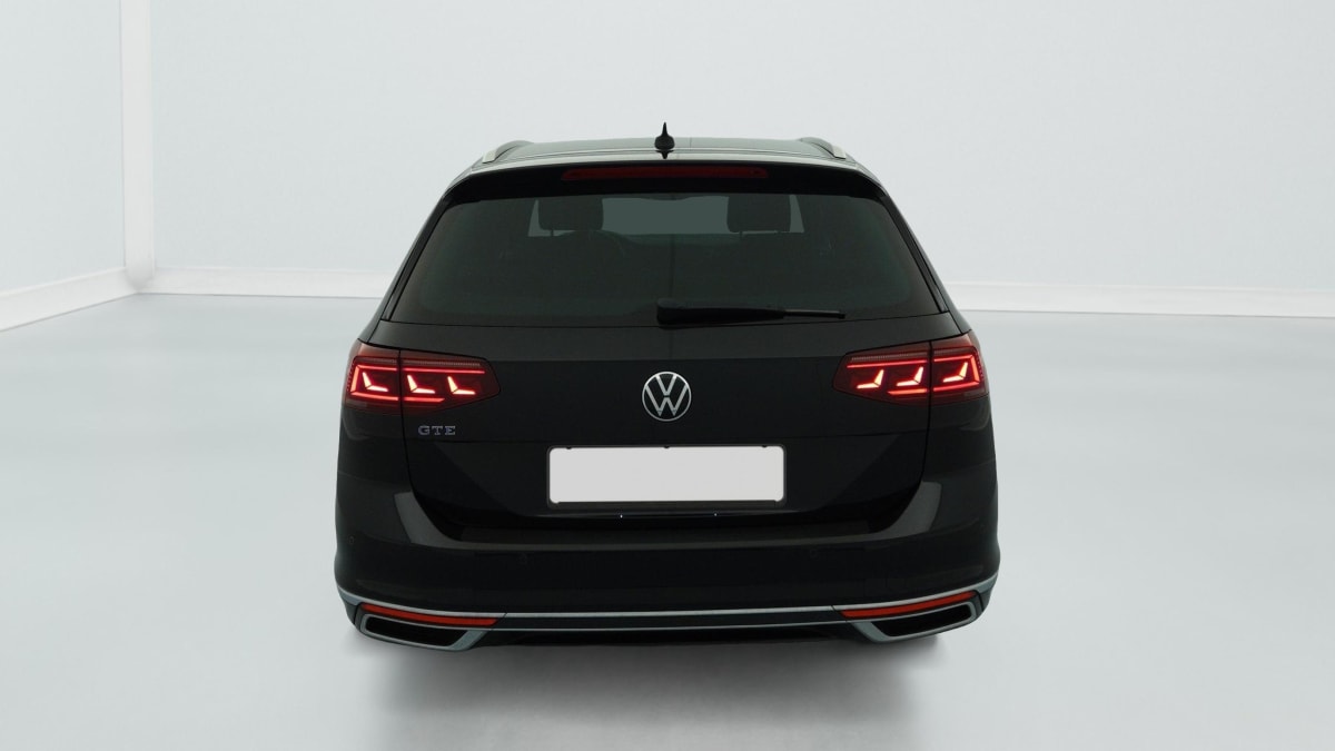 Volkswagen Passat SW - Image 6