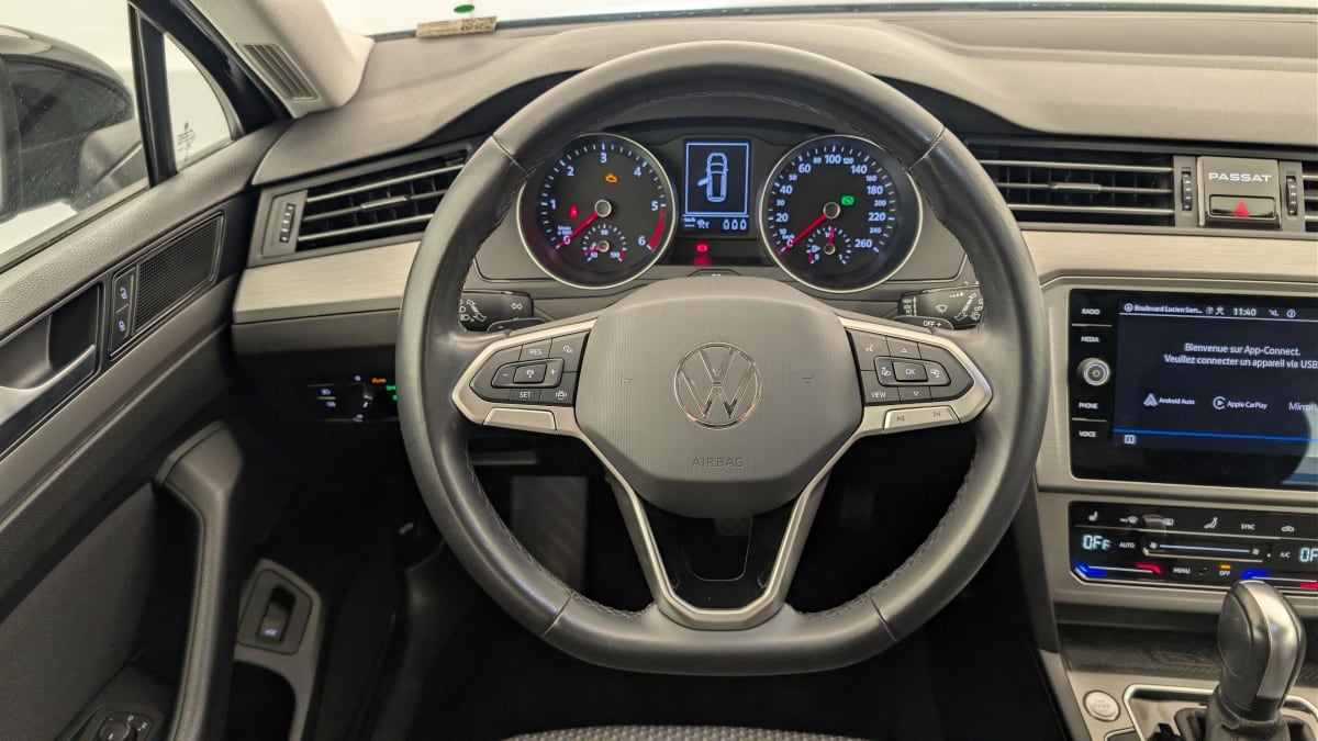 Volkswagen Passat SW - Image 14