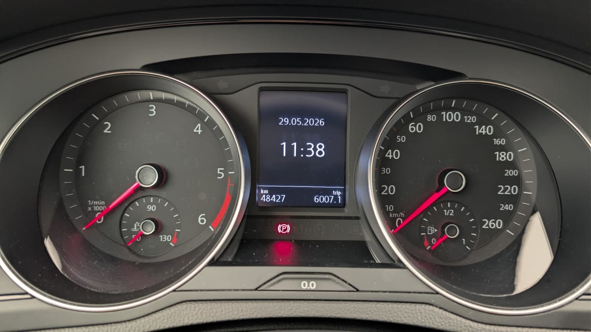 Volkswagen Passat SW - Image 24