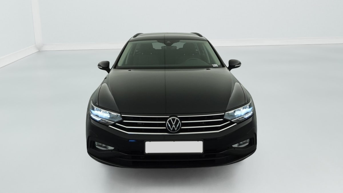 Volkswagen Passat SW - Image 2