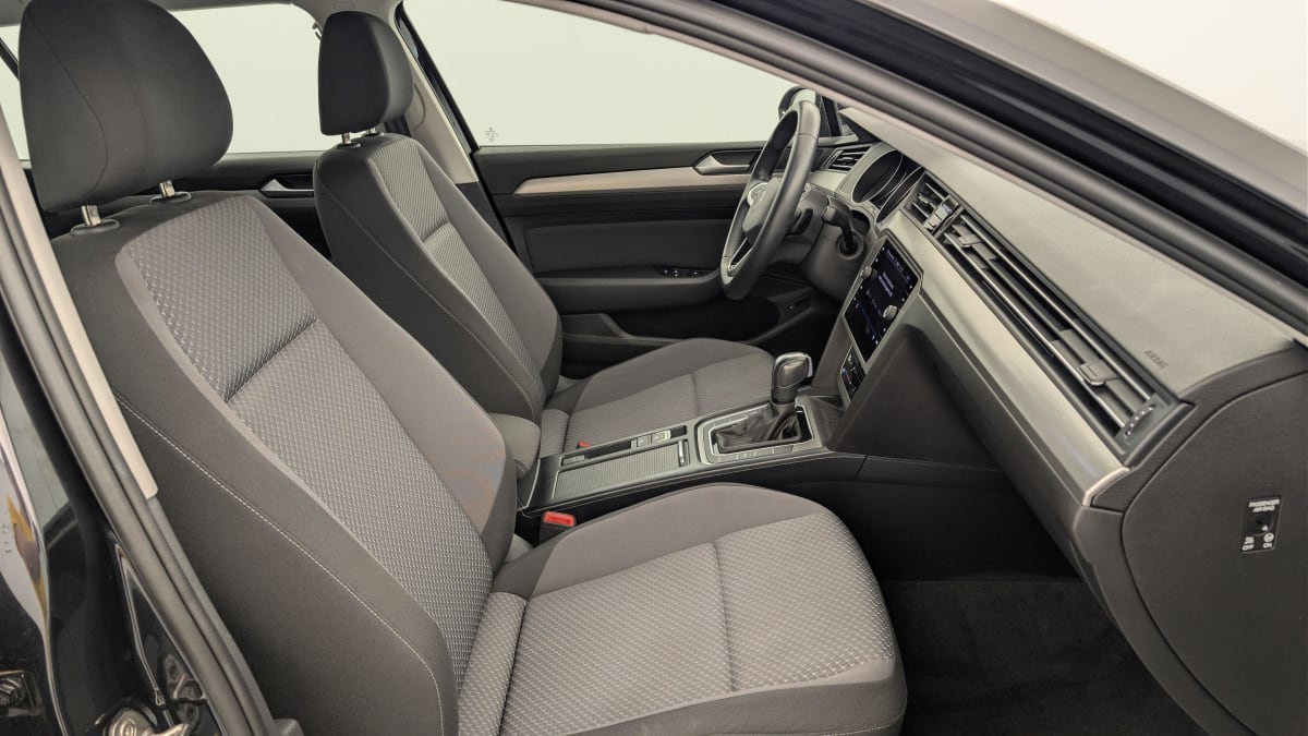 Volkswagen Passat SW - Image 9