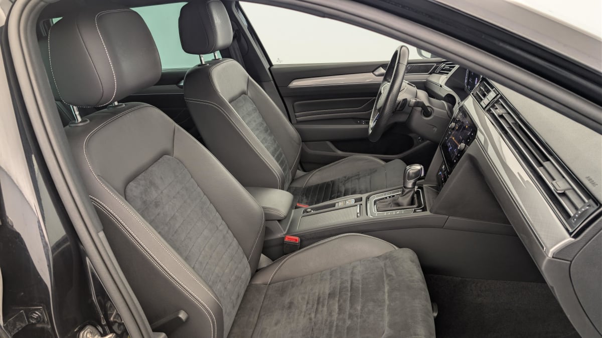 Volkswagen Passat SW - Image 9