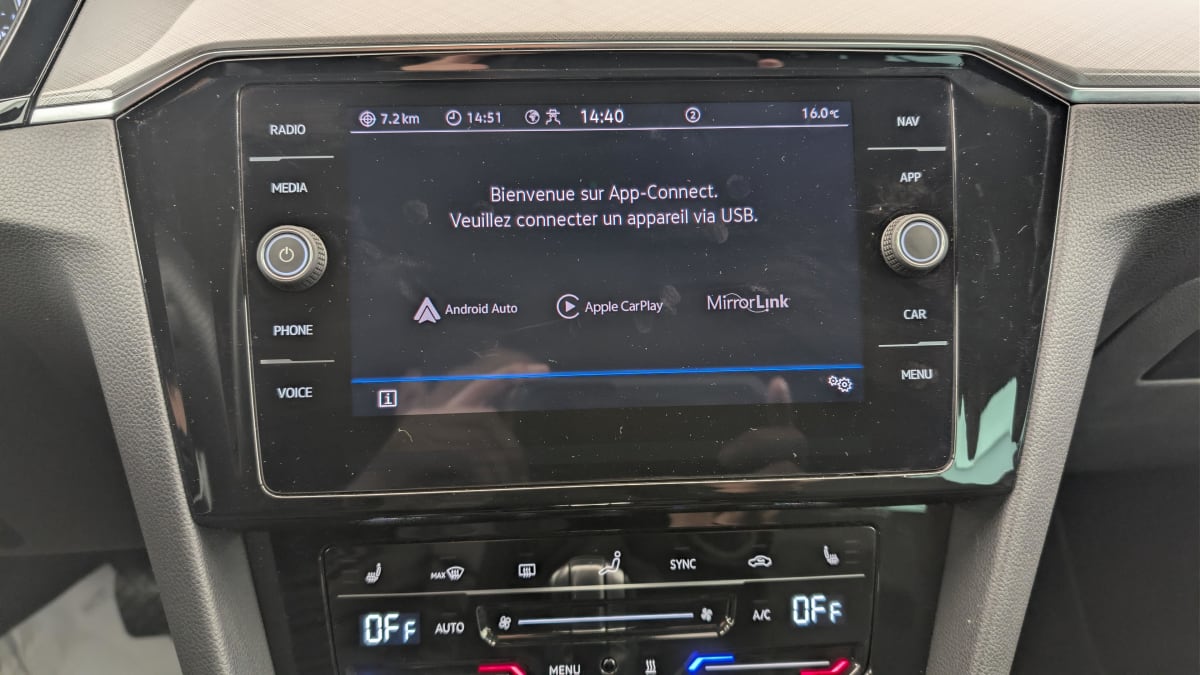 Volkswagen Passat SW - Image 18