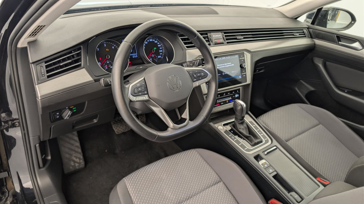 Volkswagen Passat SW - Image 15