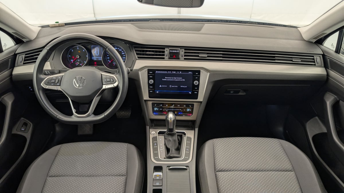 Volkswagen Passat SW - Image 13