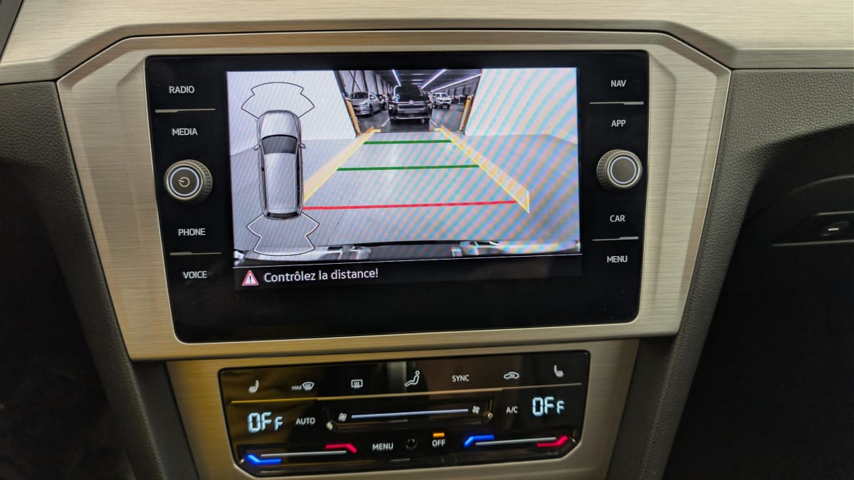 Volkswagen Passat SW - Image 17