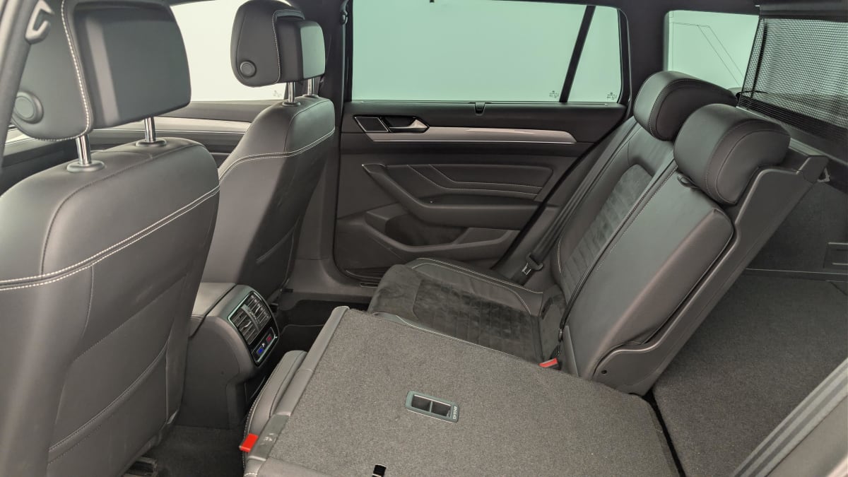 Volkswagen Passat SW - Image 12