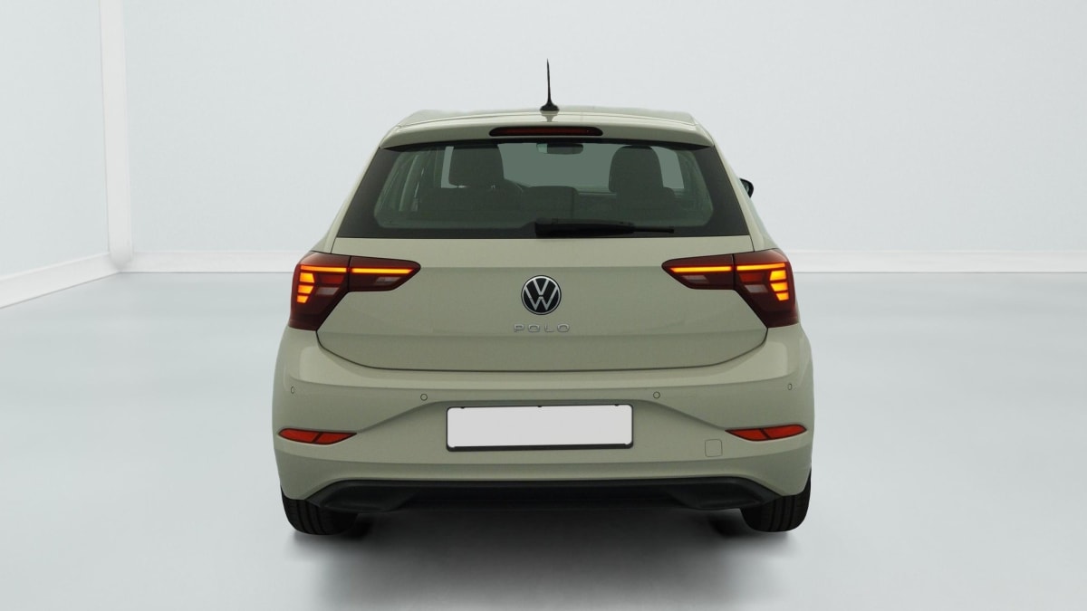 Volkswagen POLO - Image 6