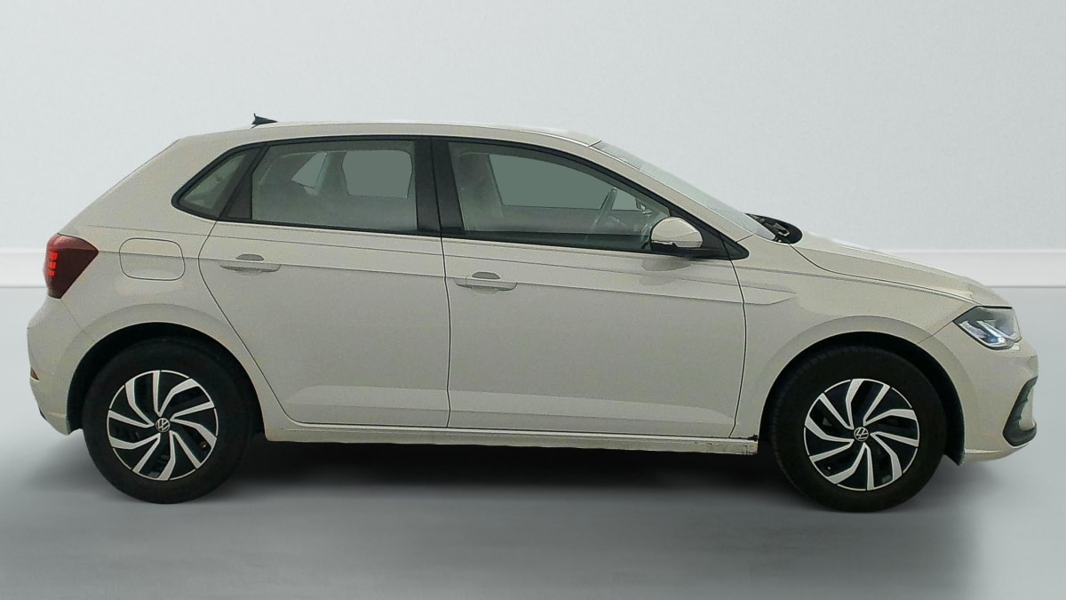 Volkswagen POLO - Image 8