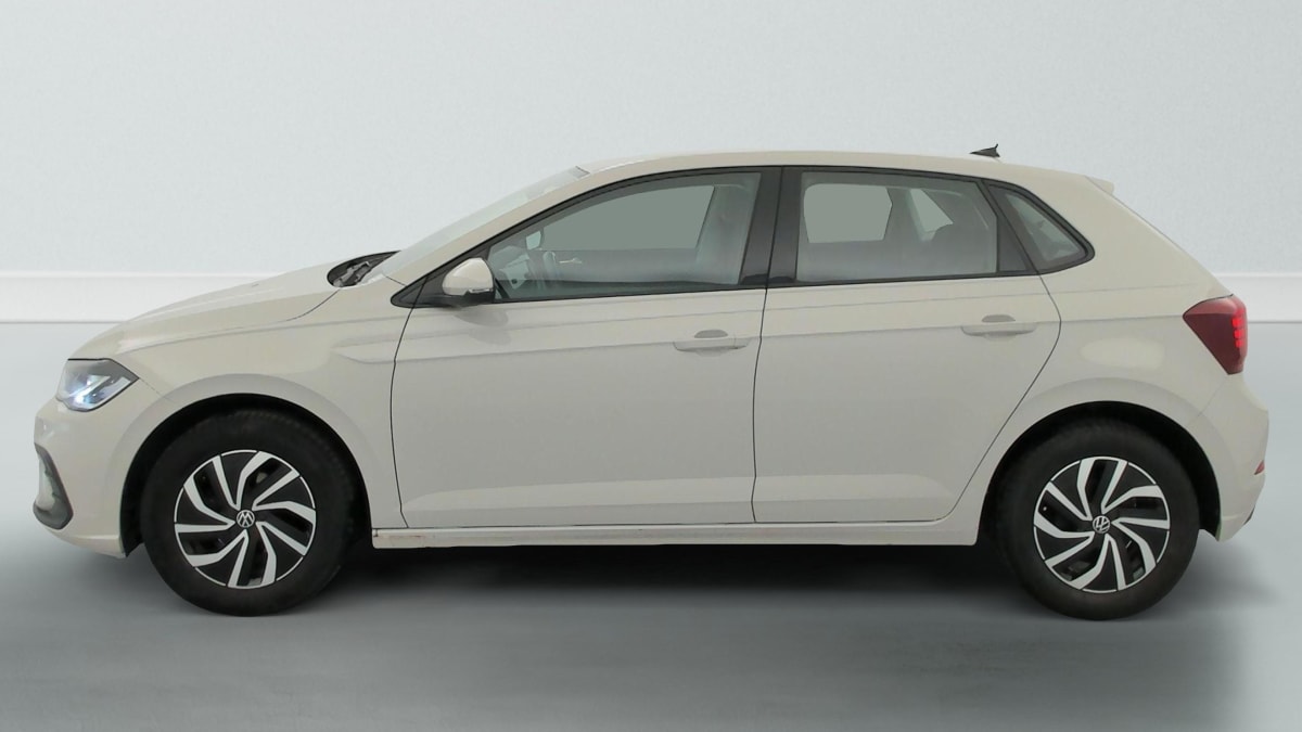 Volkswagen POLO - Image 4