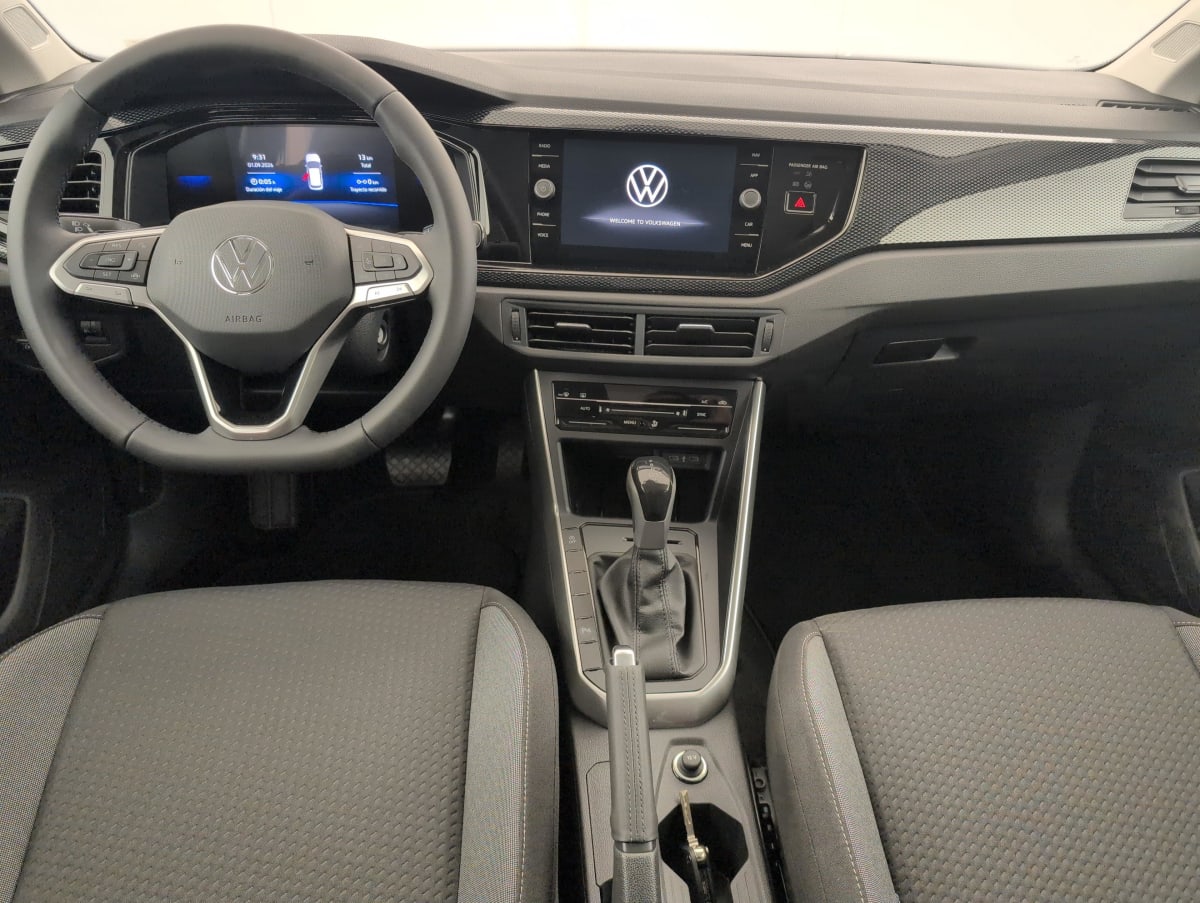 Volkswagen POLO - Image 12