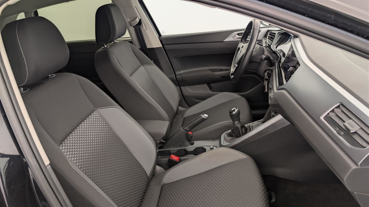 Volkswagen POLO - Image 9