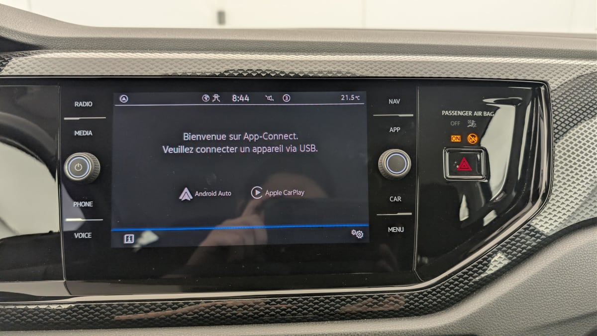 Volkswagen POLO - Image 18