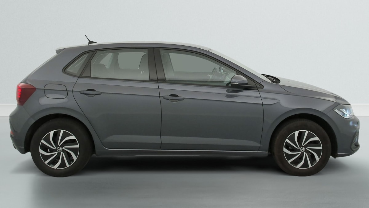 Volkswagen POLO - Image 8