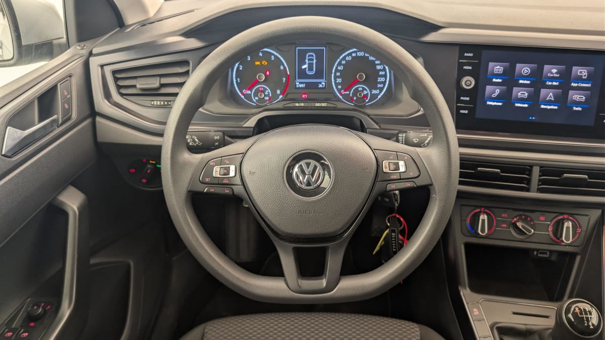 Volkswagen POLO - Image 14