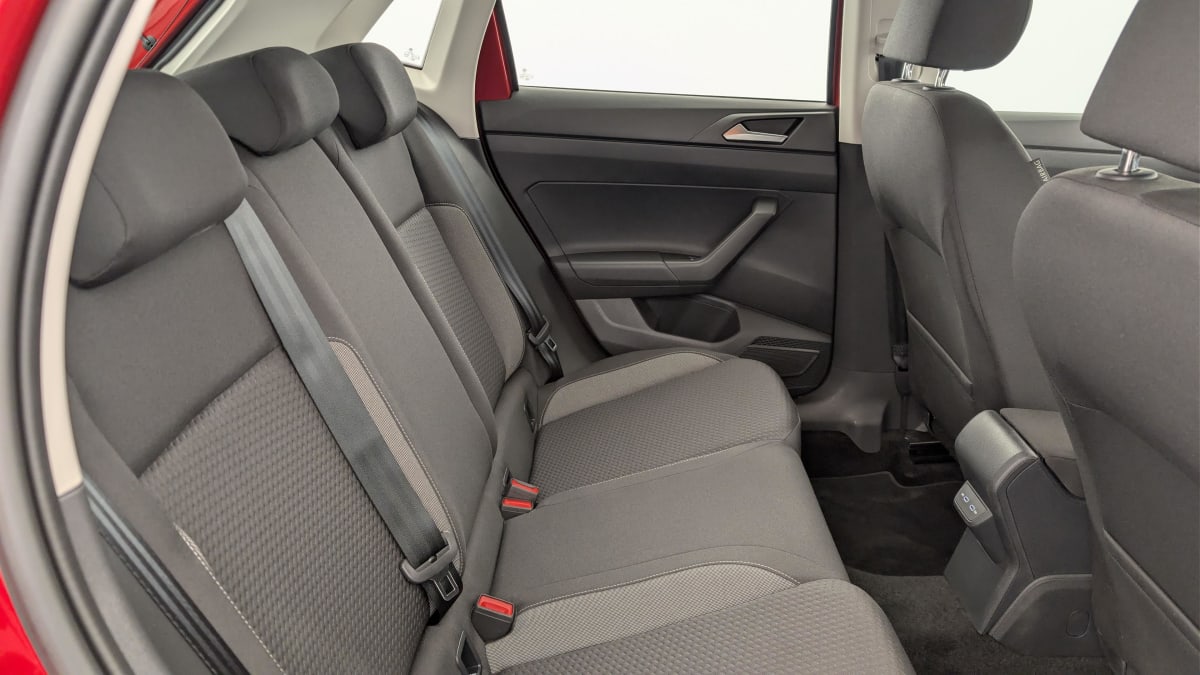 Volkswagen POLO - Image 10