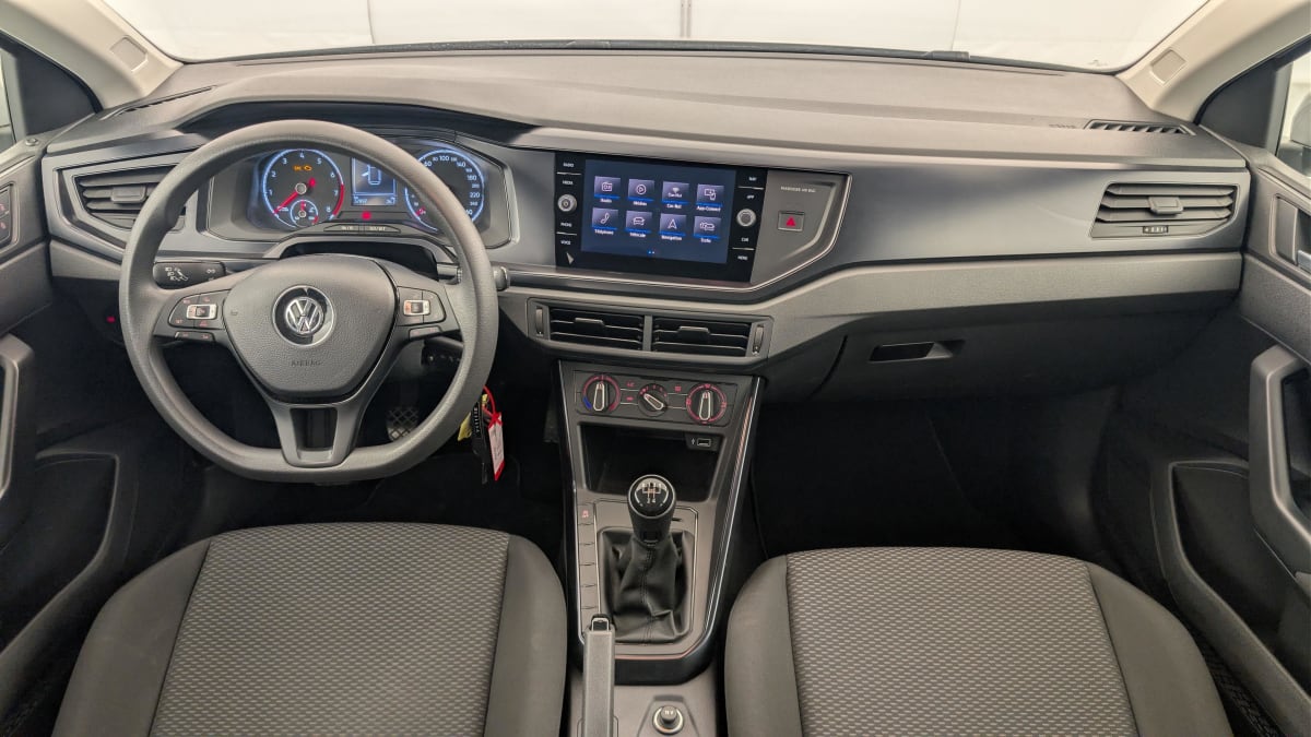 Volkswagen POLO - Image 13
