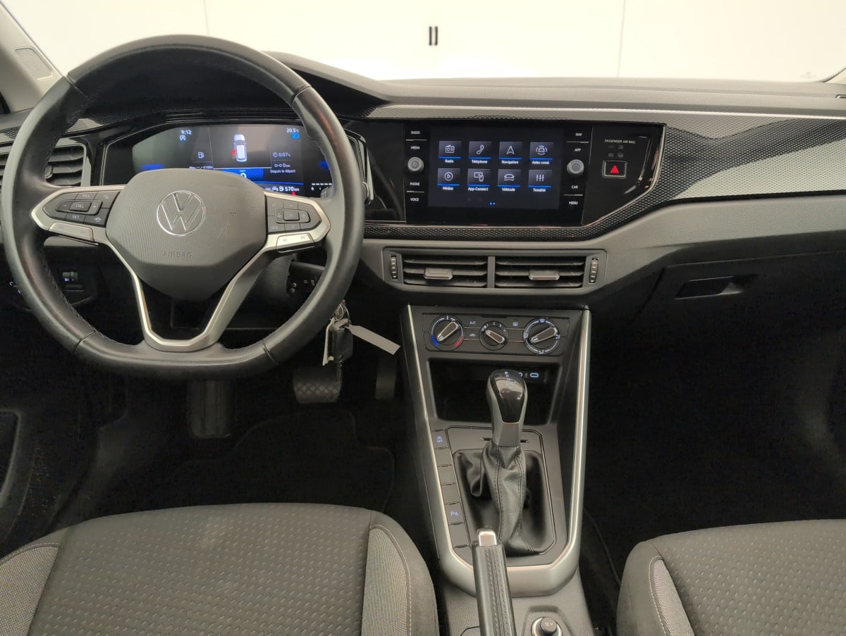 Volkswagen POLO - Image 14