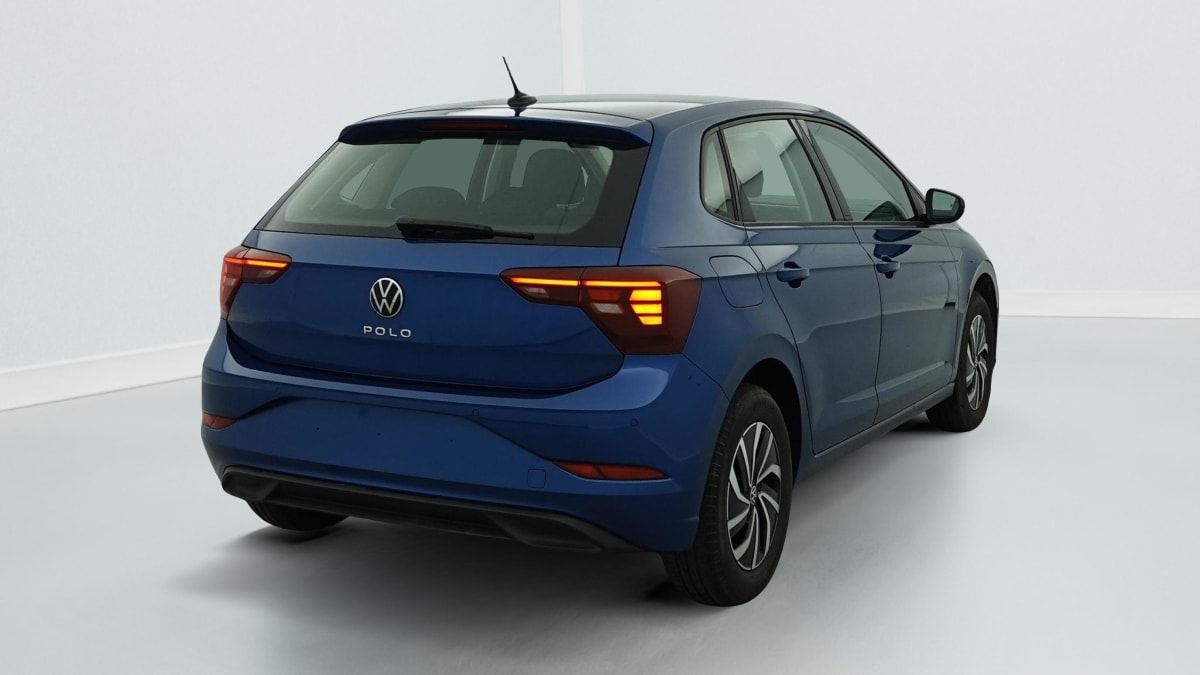 Volkswagen POLO - Image 7